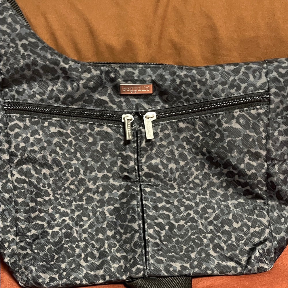 Baggallini Black Leopard Crossbody Bag - Picture 11 of 16